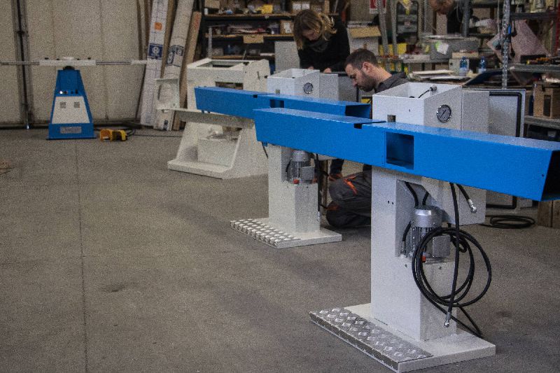 Costruzioni Meccaniche Battellino - Macchine per la lavorazione del vetro